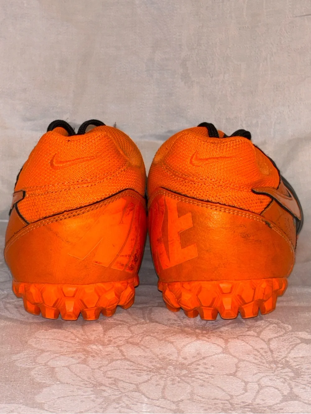 Nike 5 Bomba Turf Soccer Shoes Black Orange 415130-080 Men’s 8.5 2011